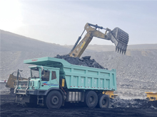 “携手新疆哈密，共建绿色矿山”——微宏助力350辆矿卡高效运营